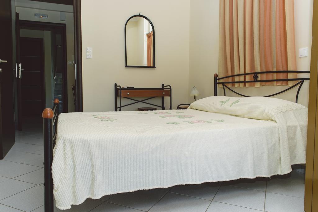 Ferienwohnung Sofia Gythio Zimmer foto